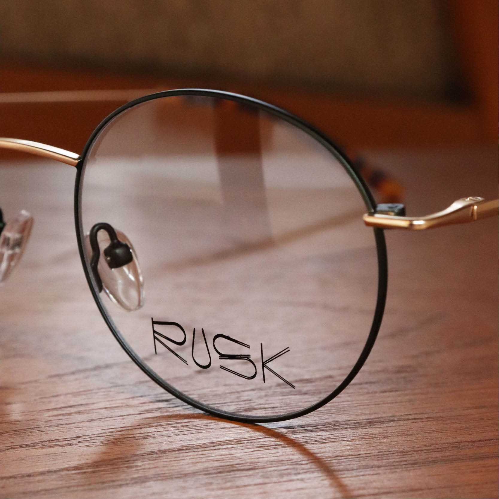 rusk classic crosseyes metal brille stel blå