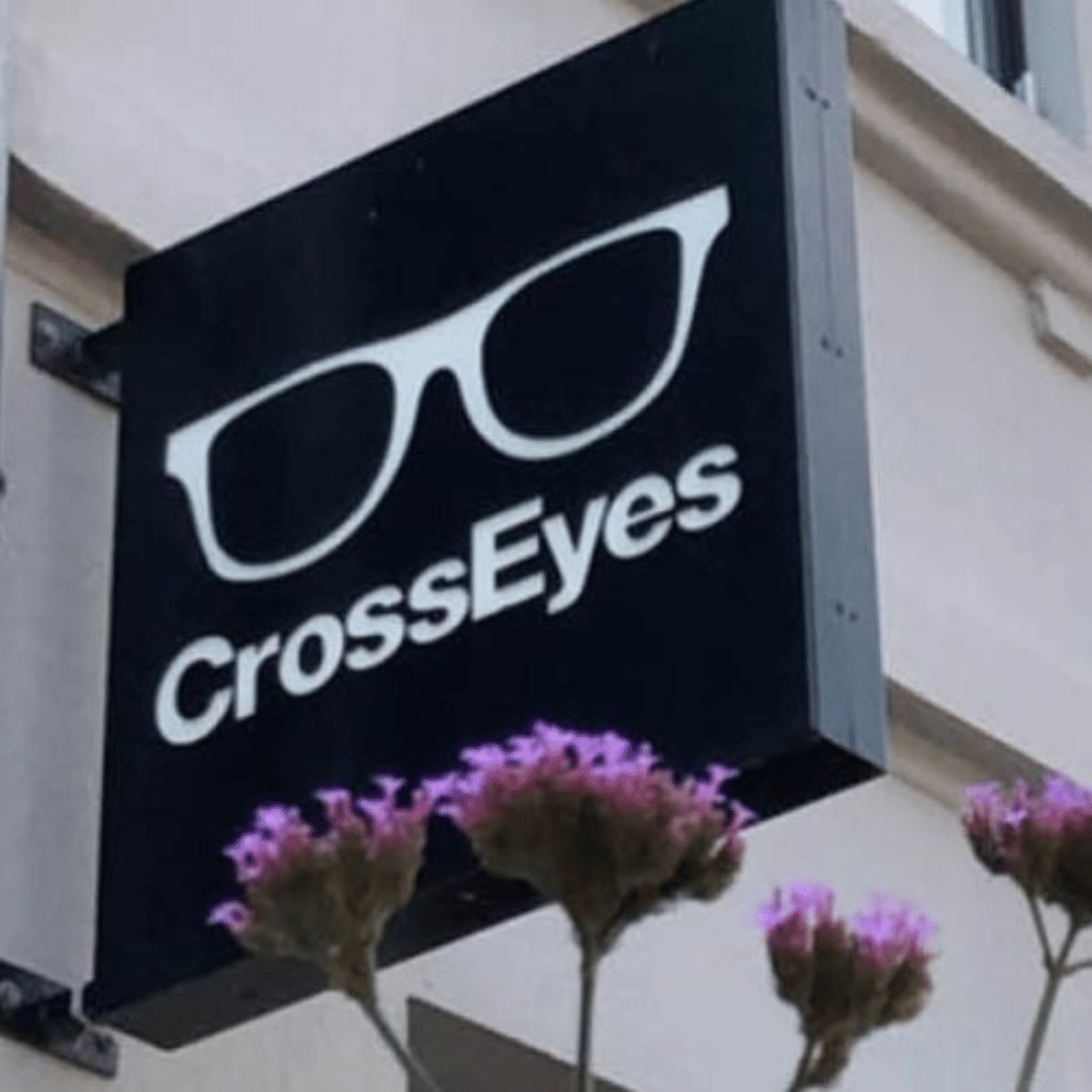 crosseyes logo skilt